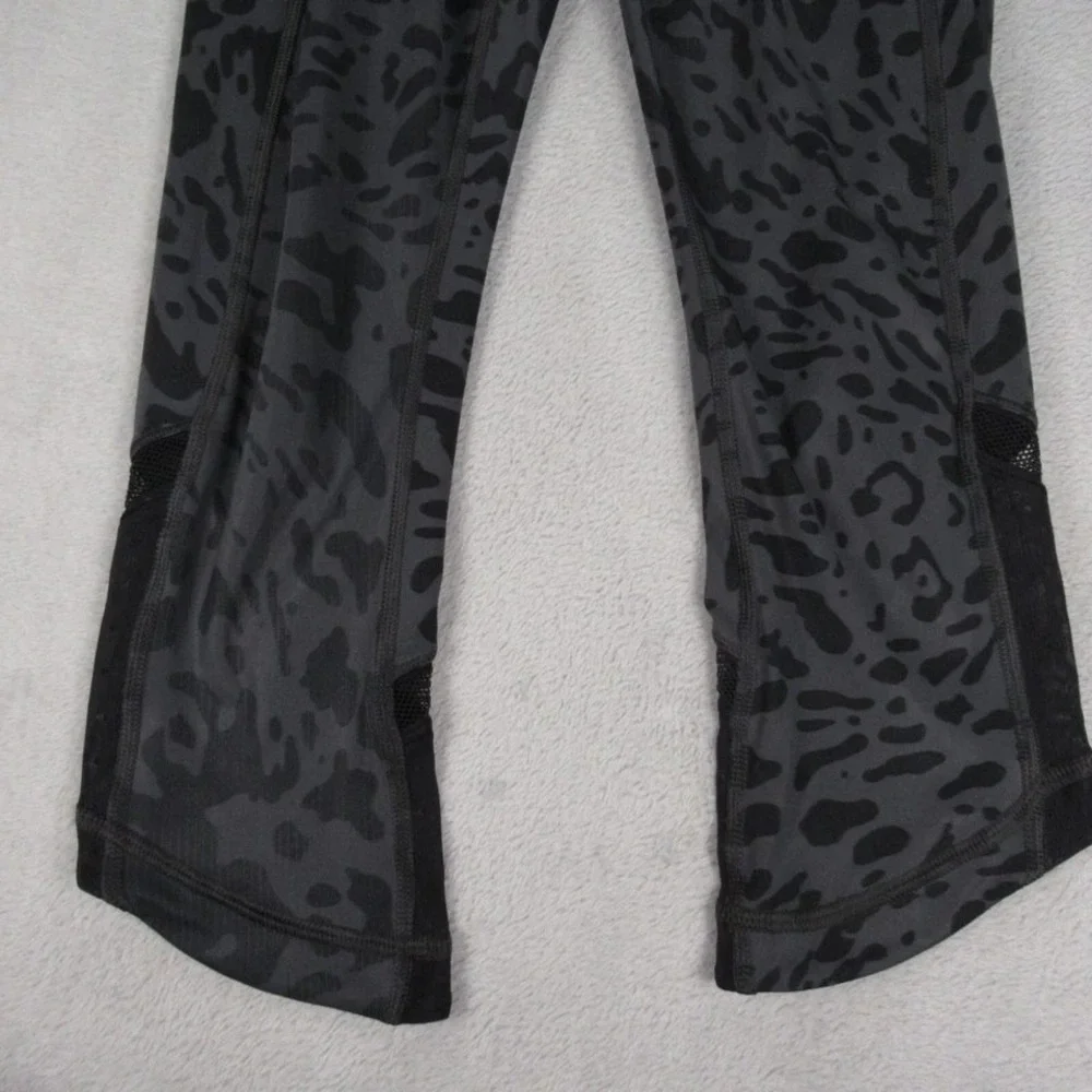 Lululemon Leggings Womens 4‎ Black Just Breathe Yoga Animal Print Pocket Cropped
